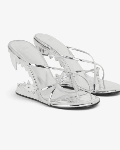 Paire de mules Requin gris argenté à talon sculpté, photo produit